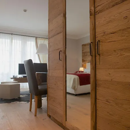 Hotelino Petit 4*