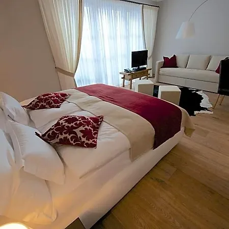 Hotelino Petit Hotell 4*