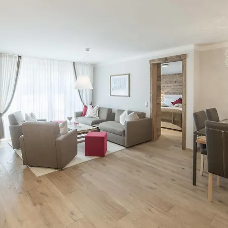 Hotelino Petit 4*