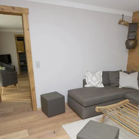 Hotelino Petit Szálloda