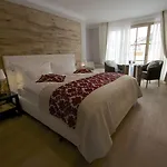 호텔 Hotelino Petit 4*