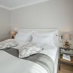 Hotelino Petit 호텔 첼레리나