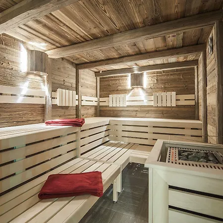 Hotelino Petit 호텔 4*